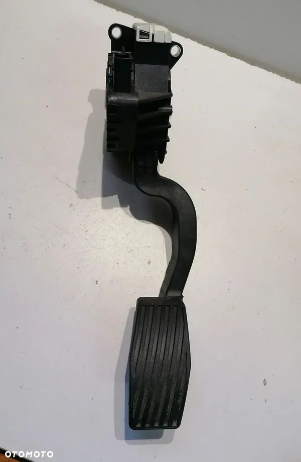 OPEL CORSA D  06-12r - POTENCJOMETR GAZU 39238341 - 1