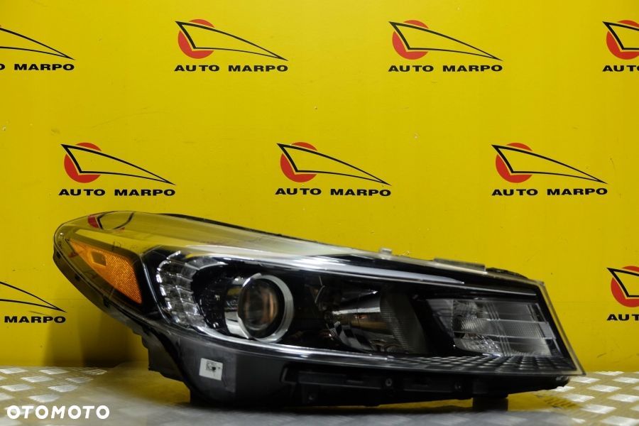 KIA CERATO FORTE 2017 2018- REFLEKTOR LAMPA ZWYKŁA LED USA - 2