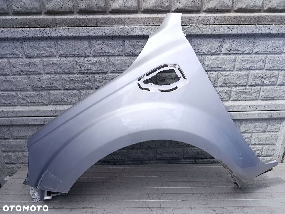 RENAULT ALASKAN 16- BŁOTNIK PRZEDNI LEWY