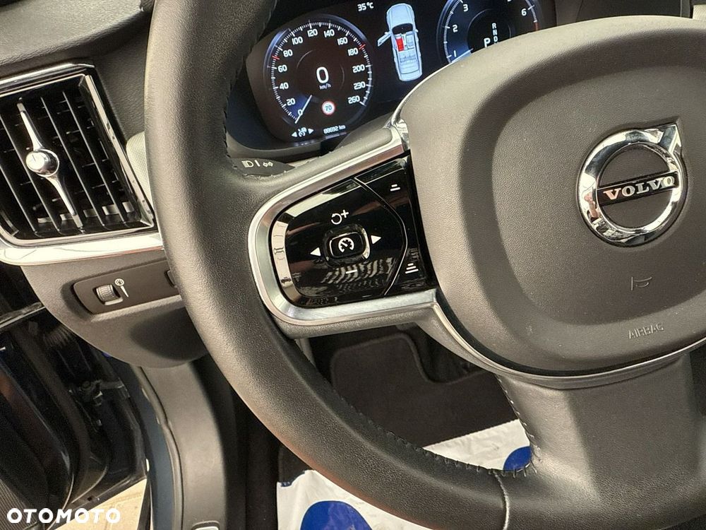 Volvo S90 - 25