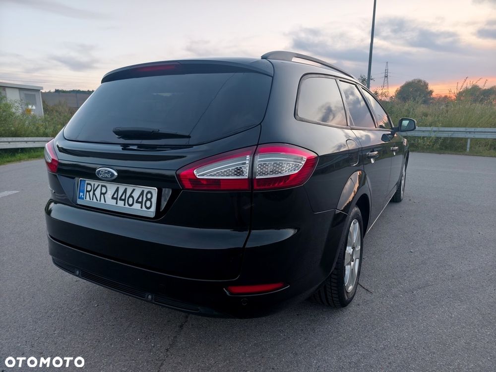 Ford Mondeo 2.0 Ambiente - 7