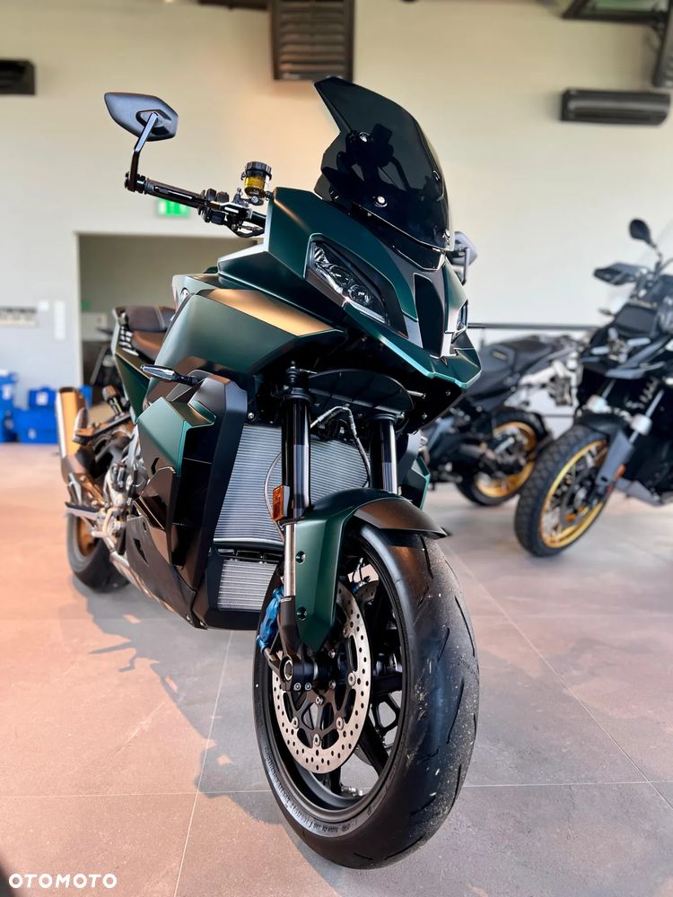 BMW XR - 2