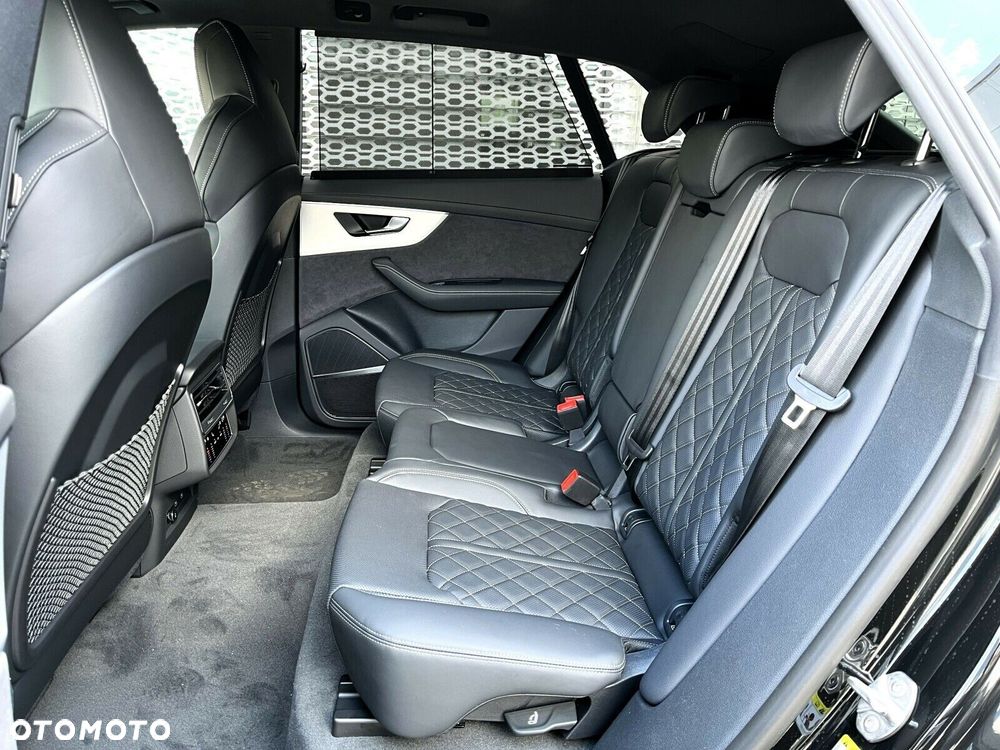 Audi Q8 - 13