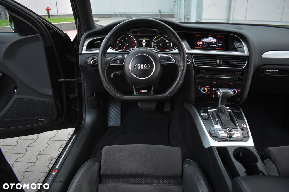 Audi A4 Limousine - 6