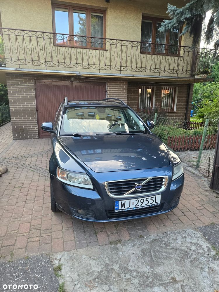 Volvo V50 - 1