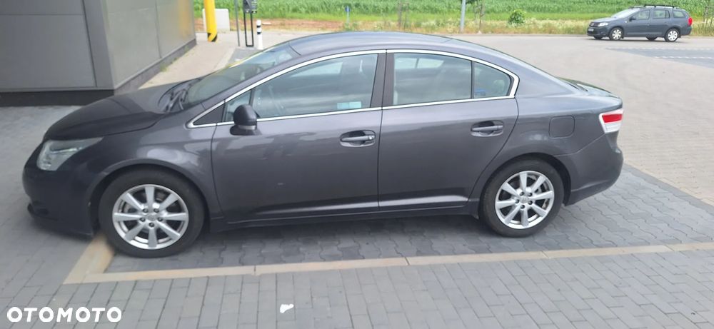 Toyota Avensis 2.2 D-4D 2010 - 4
