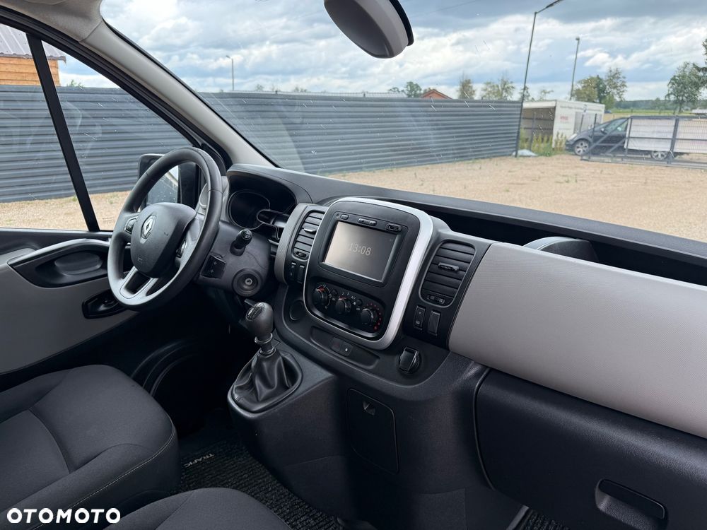 Renault Trafic - 21