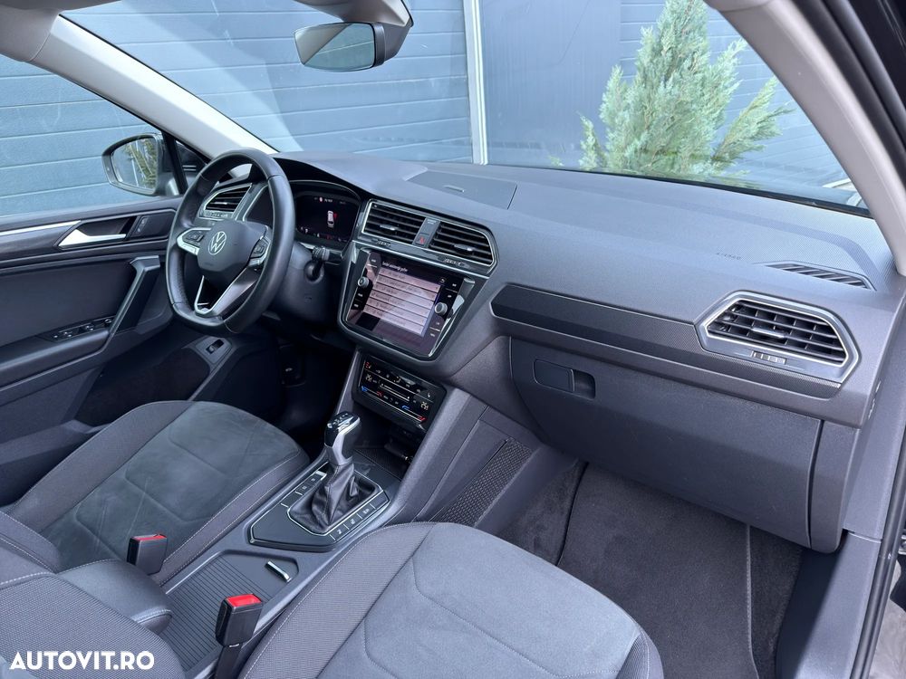Volkswagen Tiguan - 12