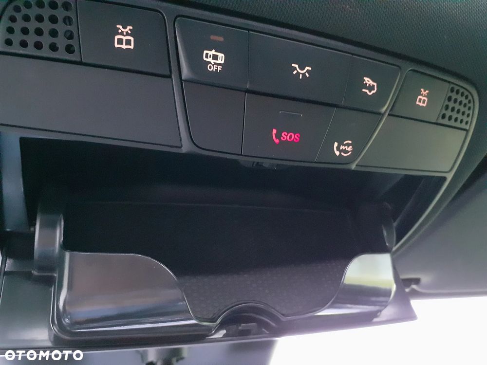 Mercedes-Benz GLC 200 4Matic 9G-TRONIC AMG Line - 36