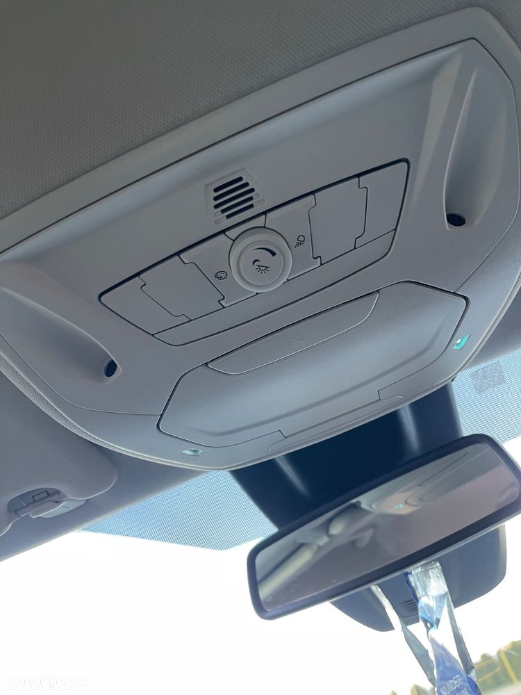 Ford Focus SW ver-turnier-1-5-ecoblue-start--stopp--system-titanium - 13