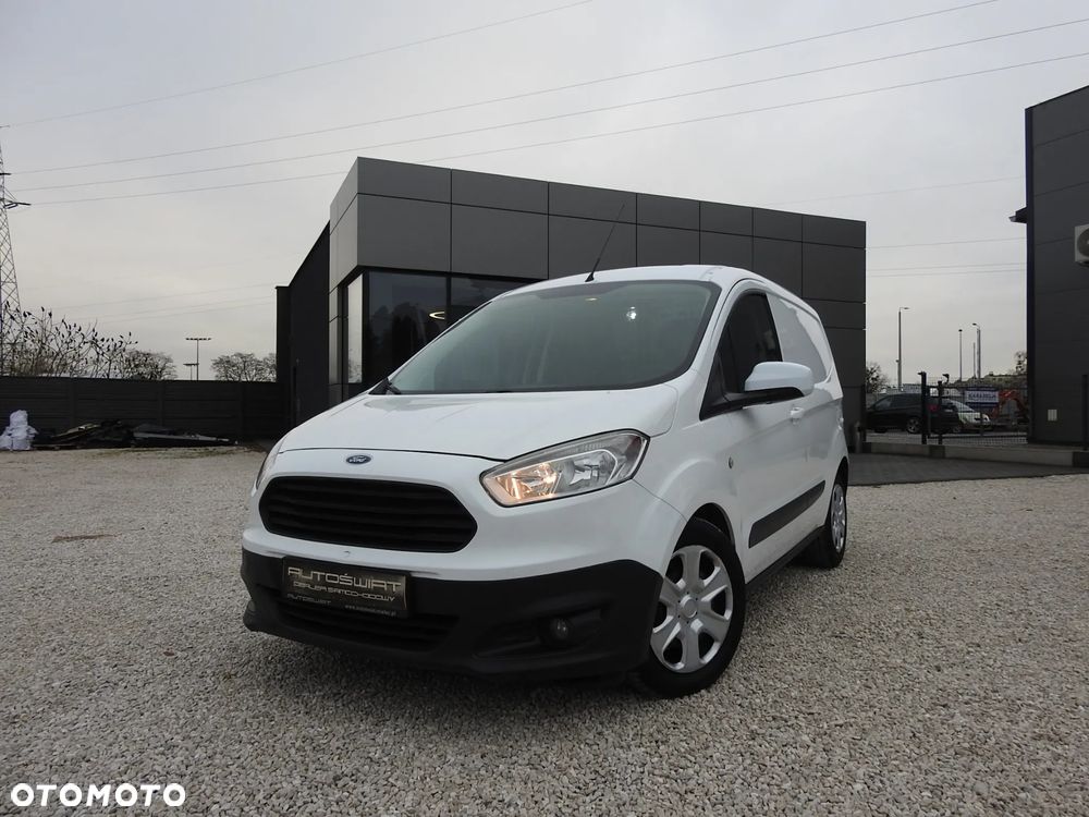 Ford Transit Courier - 1