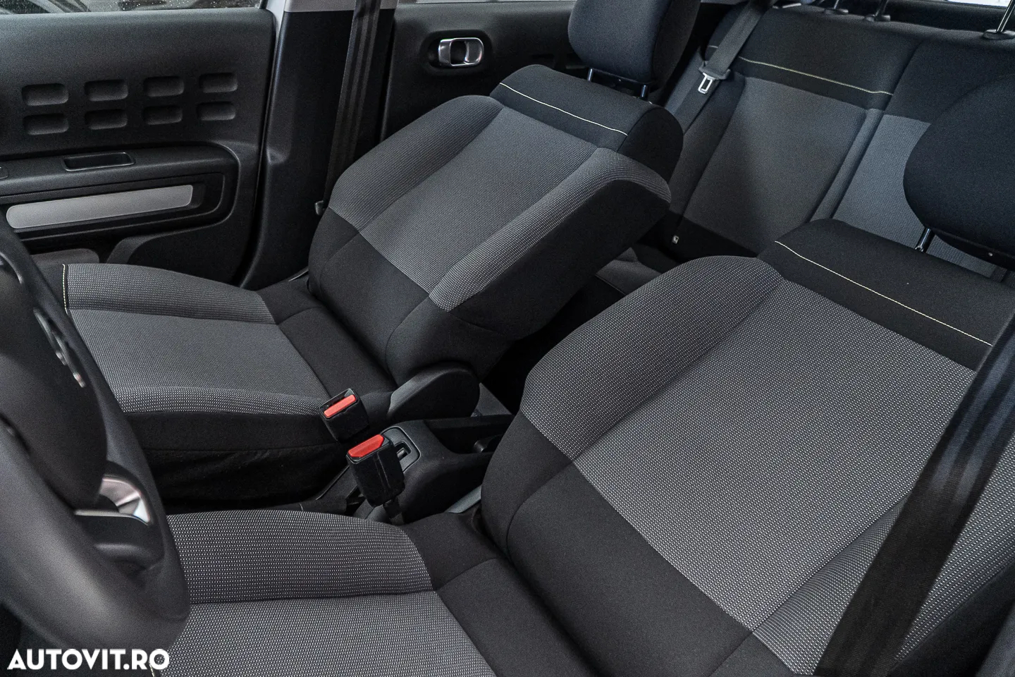 Citroën C3 1.2 PureTech S&S BVM5 Shine - 17