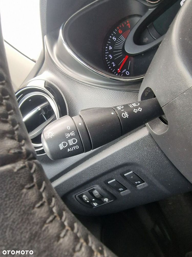 Renault Captur ENERGY TCe 120 EDC Experience - 27