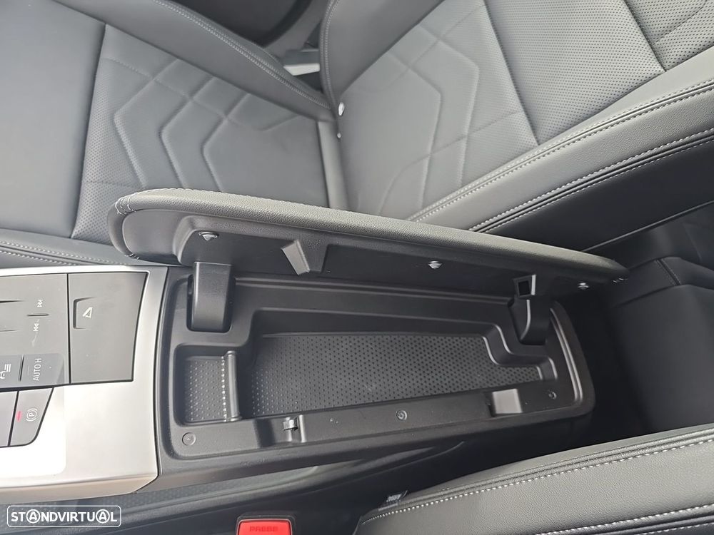 BMW iX1 eDrive20 xLine - 31