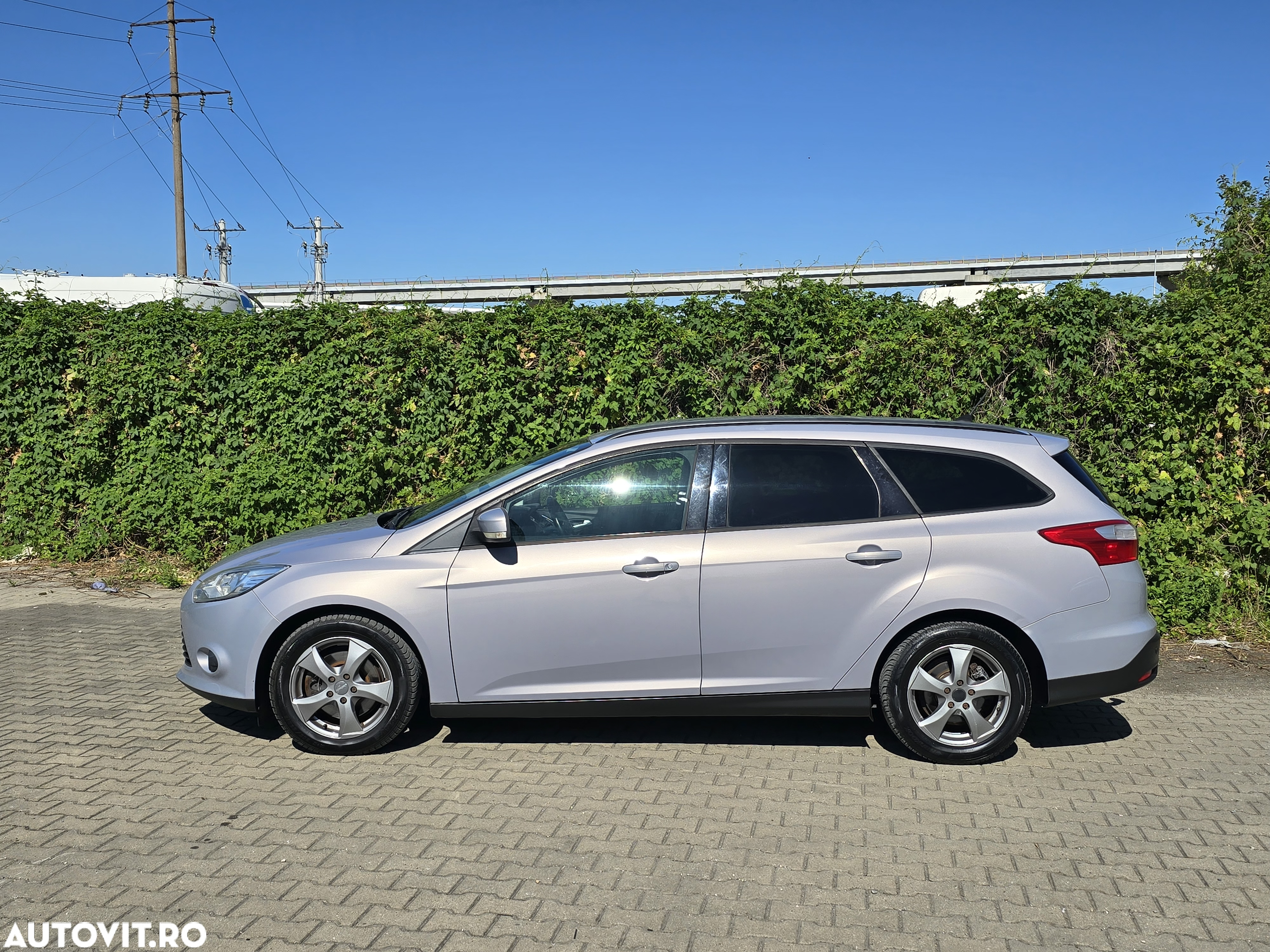 Ford Focus - 11