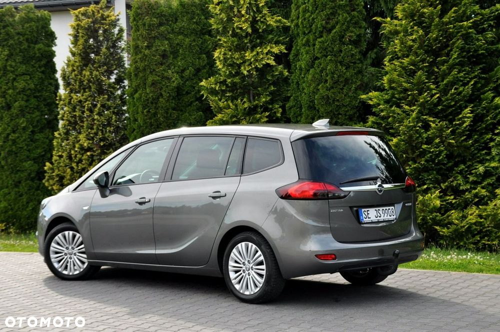 Opel Zafira - 12
