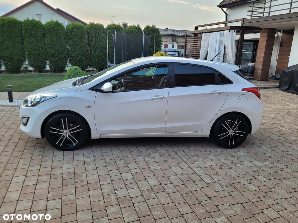 Hyundai i30 1.4 Fifa World Cup Edition - 15