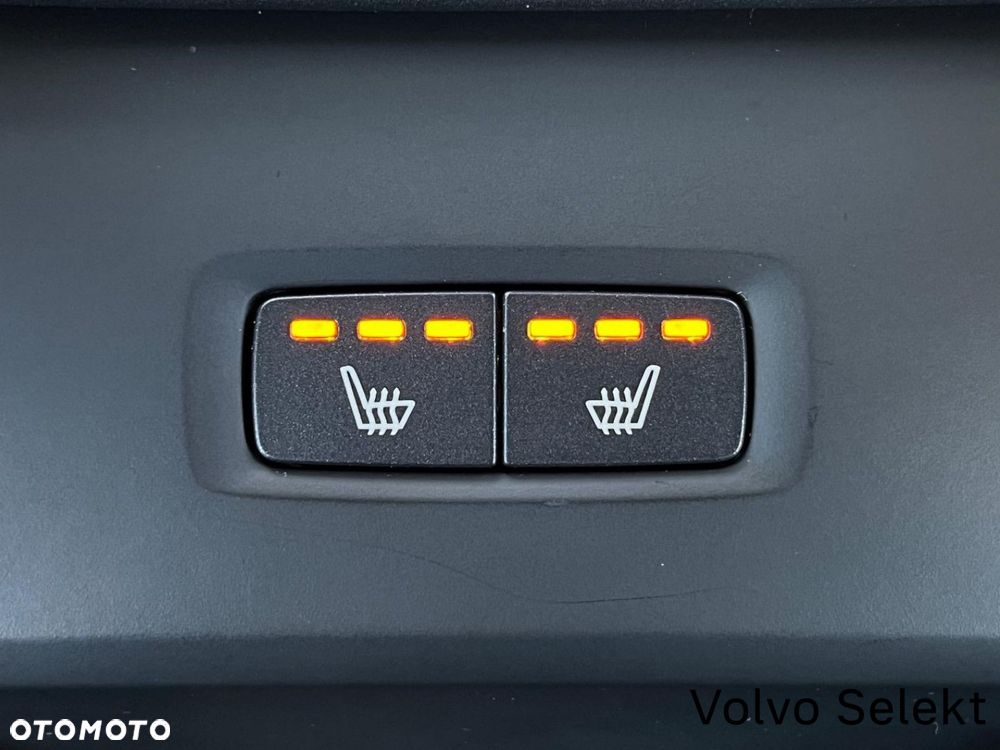 Volvo XC 90 - 30