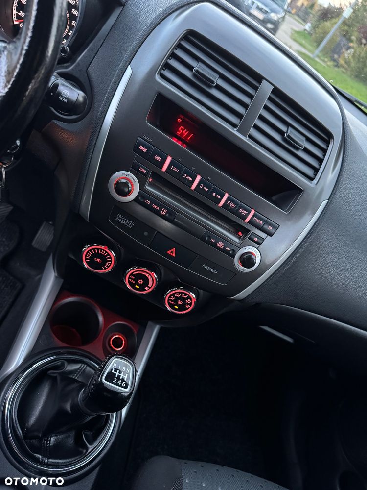 Mitsubishi ASX - 25