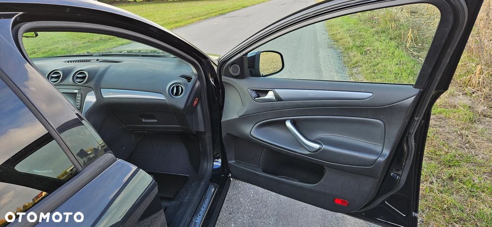 Ford Mondeo 2.0 TDCi Titanium - 10