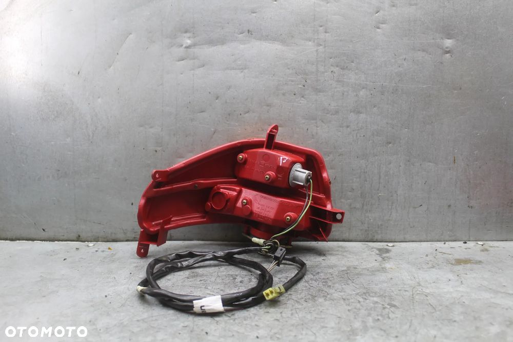 Suzuki Burgman AN 650 Lampa tył tylna prawa - 5