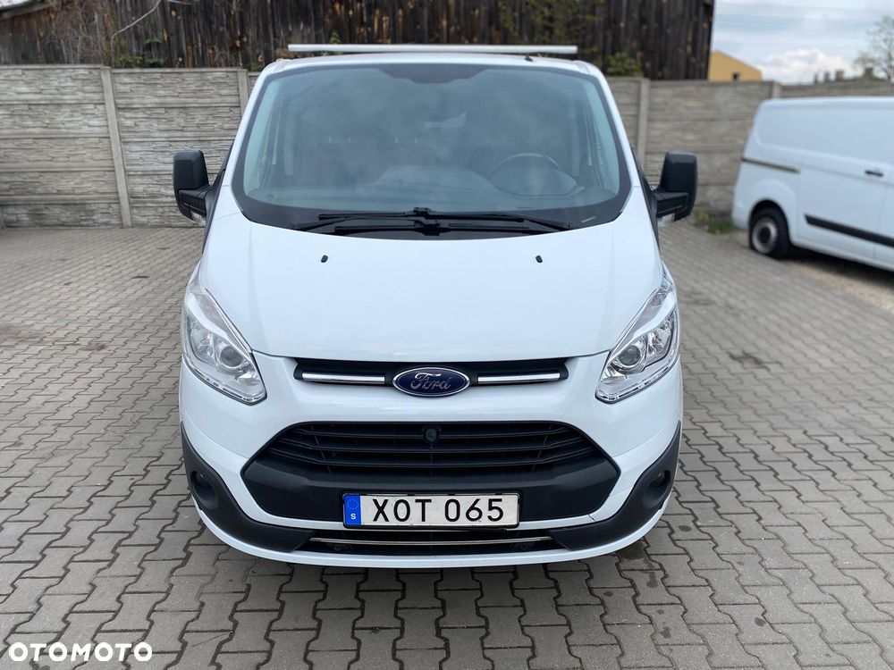 Ford TRANSIT CUSTOM - 3