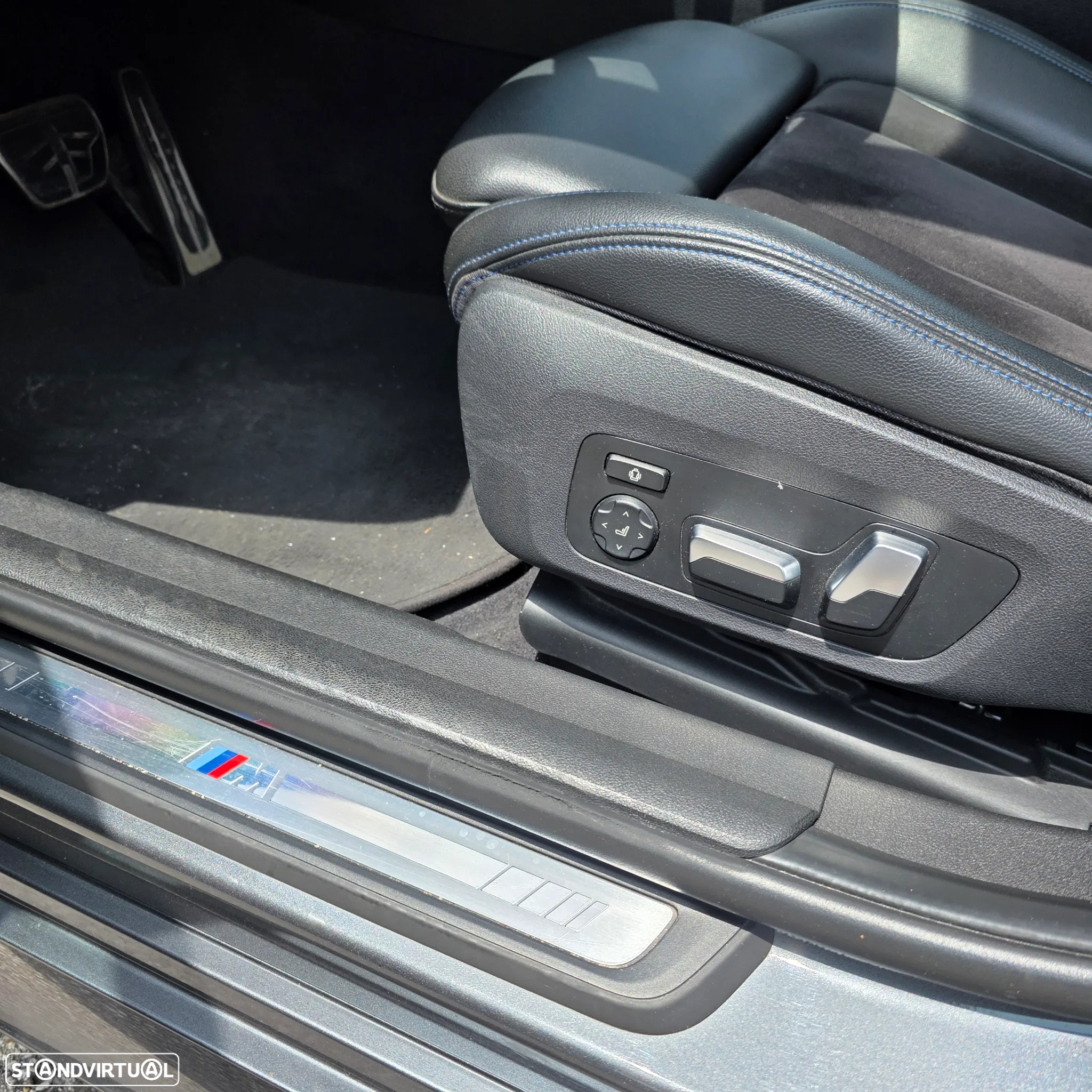 BMW 330 e Pack Desportivo M Pro Auto - 17