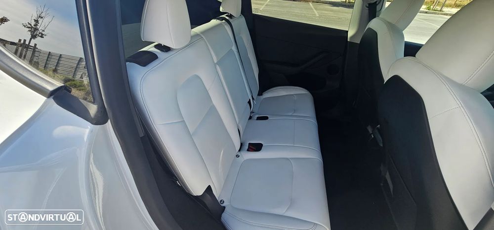 Tesla Model Y Long Range Tração Integral - 21