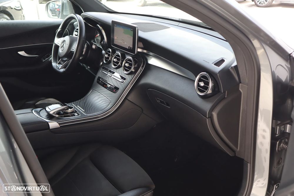 Mercedes-Benz GLC 250 d 4Matic 9G-TRONIC AMG Line - 12