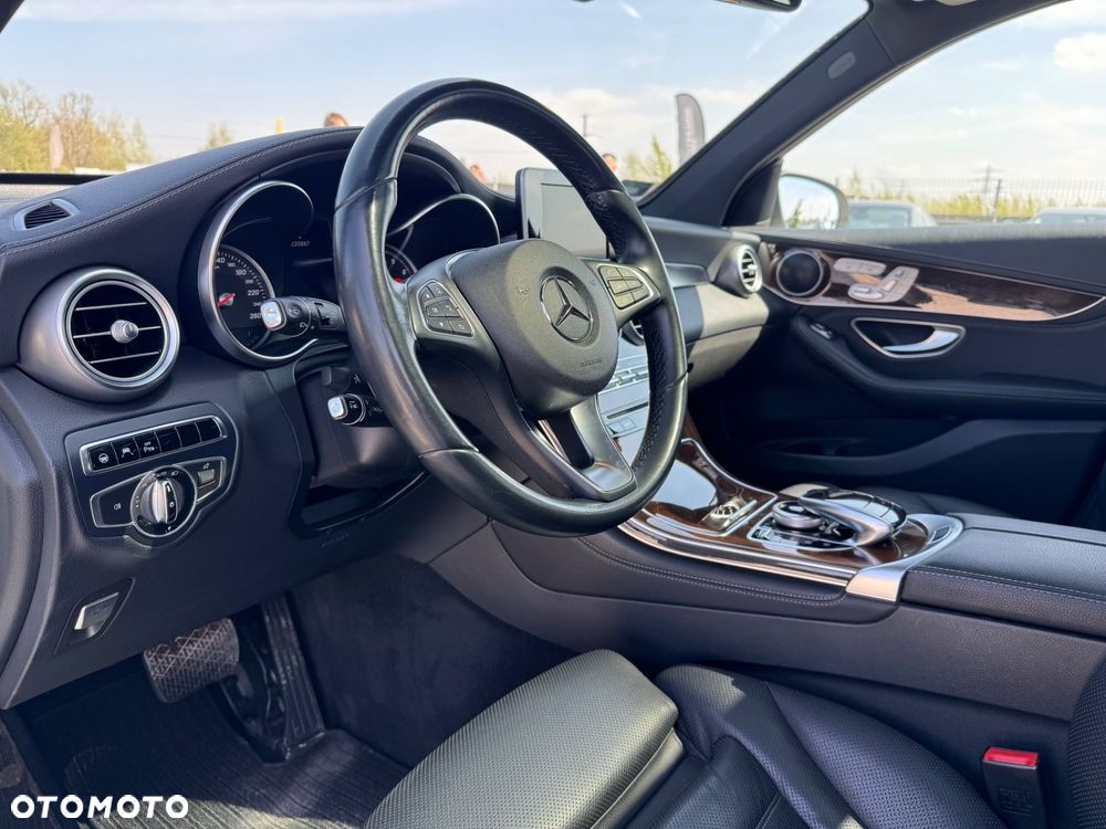 Mercedes-Benz GLC 250 4Matic 9G-TRONIC - 11