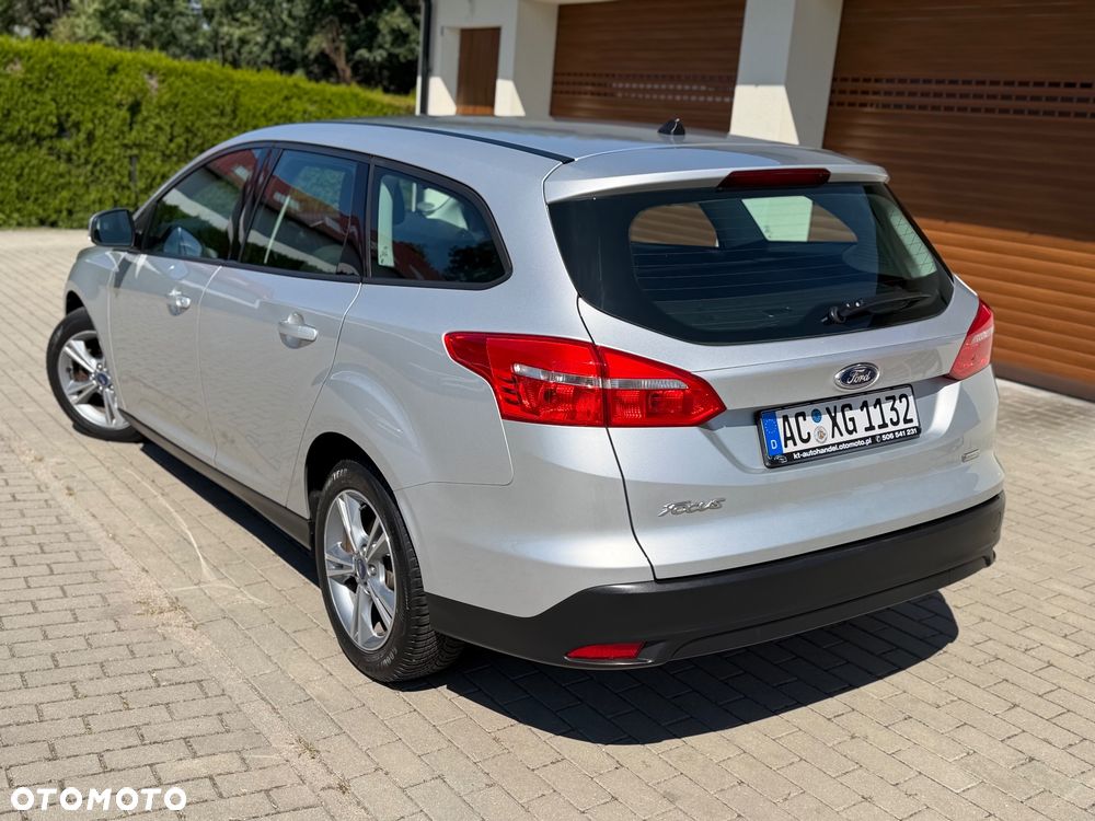 Ford Focus - 33