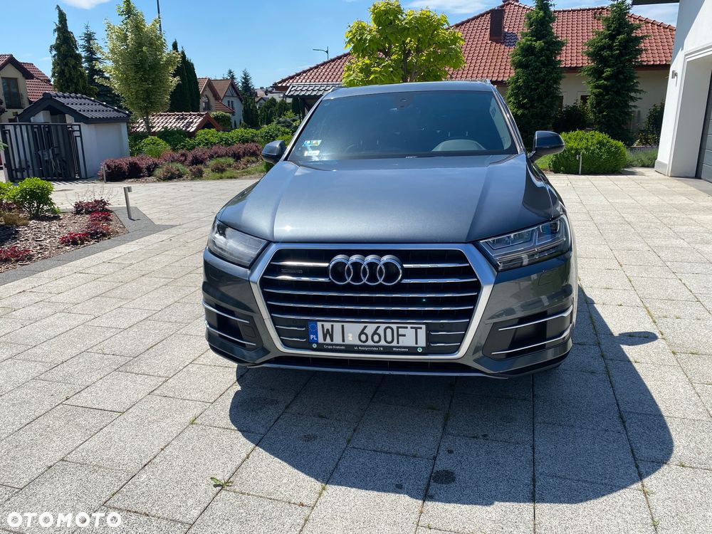 Audi Q7 - 7