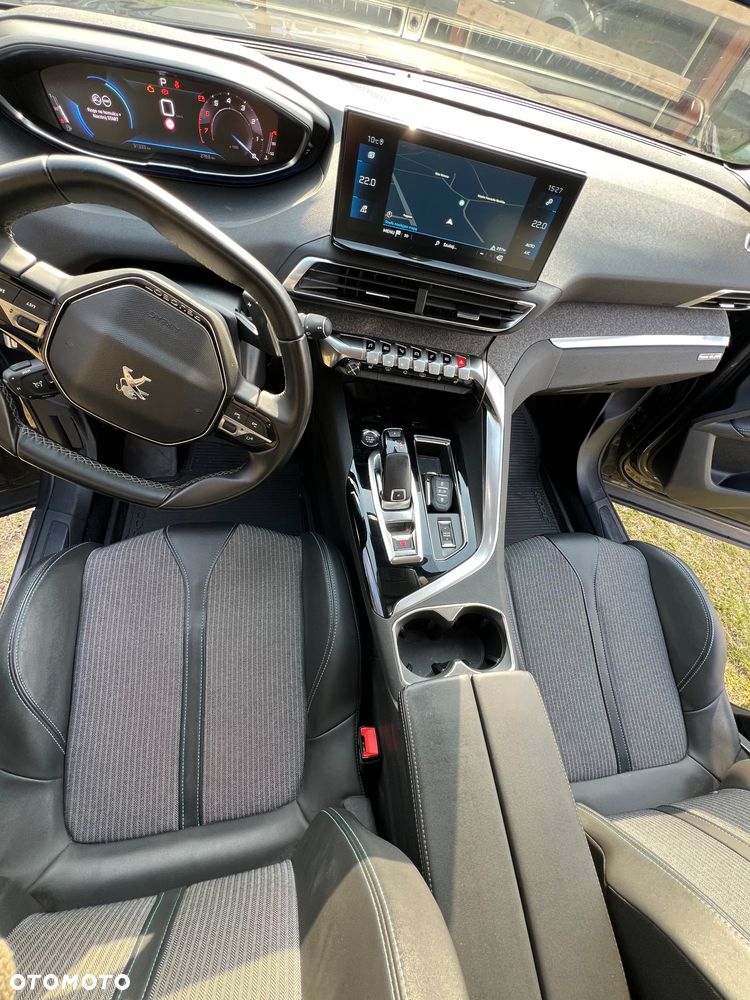 Peugeot 3008 1.2 PureTech Allure Pack S&S EAT8 - 17