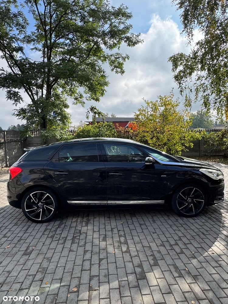 Citroën DS5 2.0 HDi Hybrid4 SoChic MCP - 3