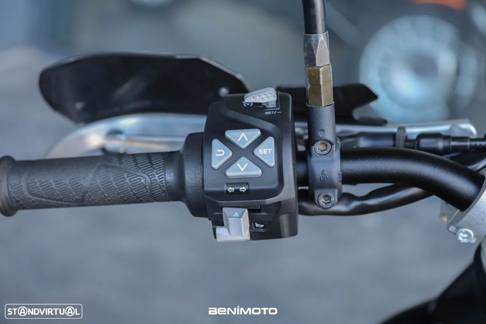 KTM 890 Adventure R - 10