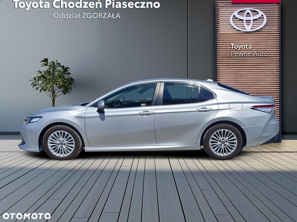 Toyota Camry 2.5 Hybrid Comfort CVT - 3