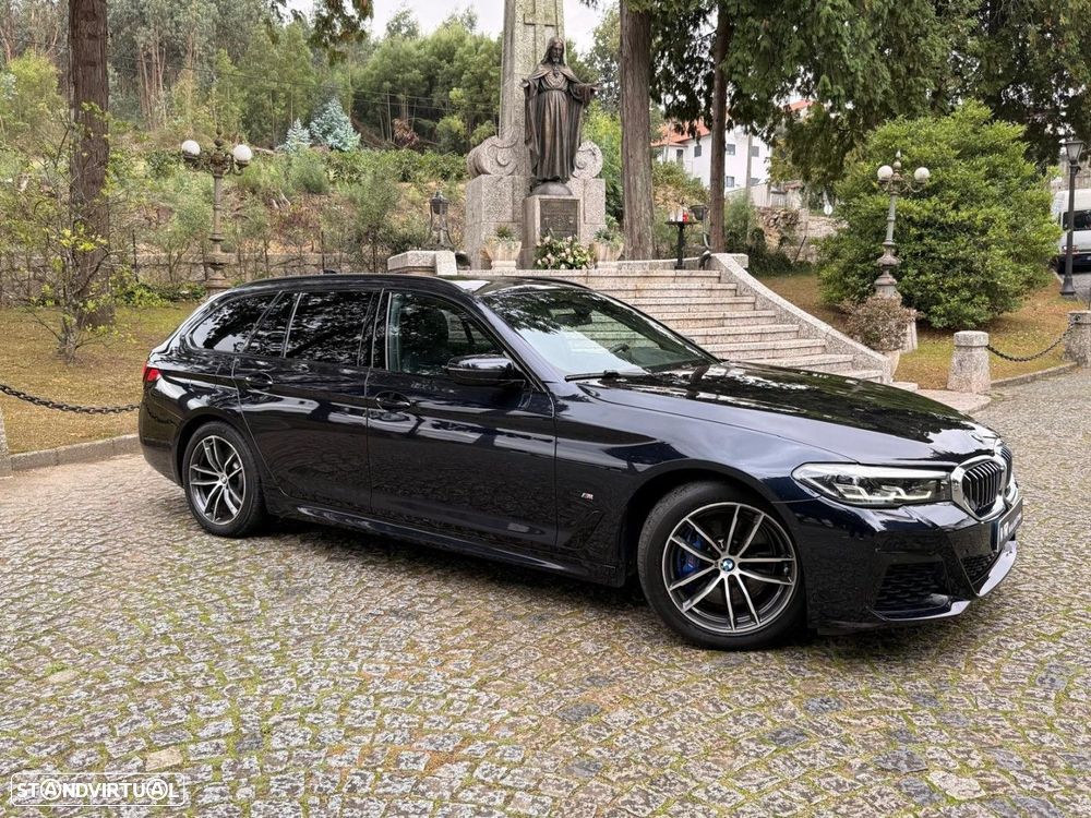 BMW 530 e Pack Desportivo M - 28