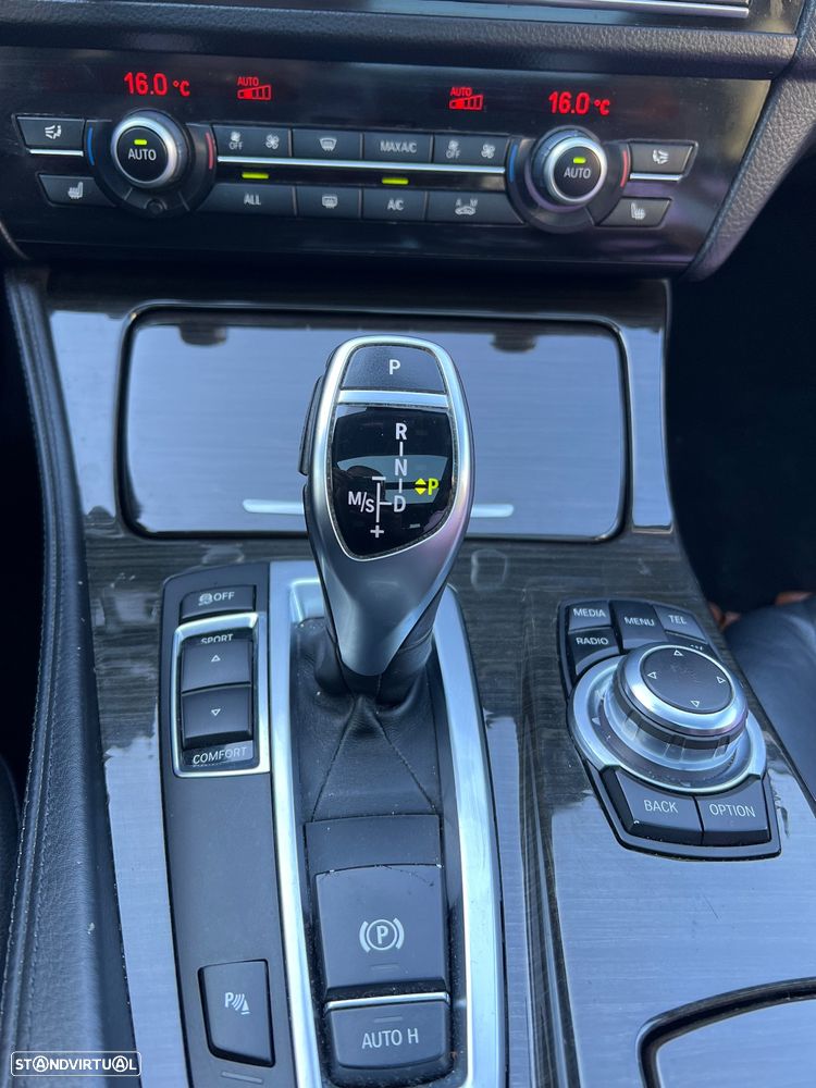 BMW 520 d Auto - 11