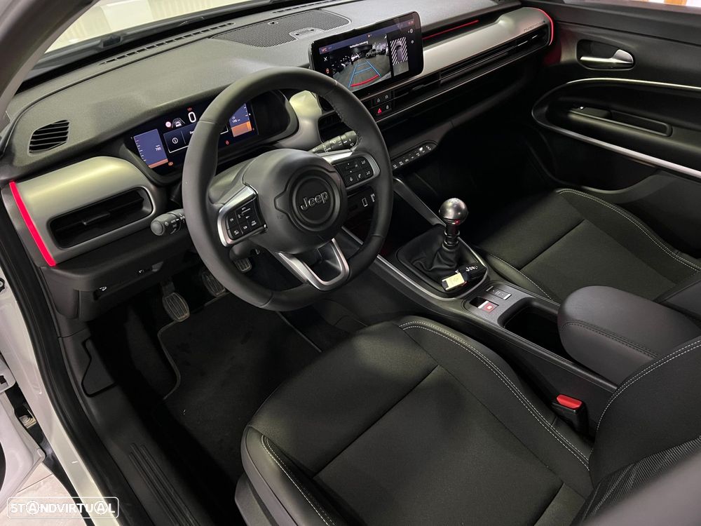 Jeep Avenger 1.2 GSE T3 Summit - 22