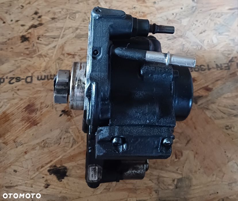 Pompa wysokiego ciśnienia Delphi 9424A050A - 1