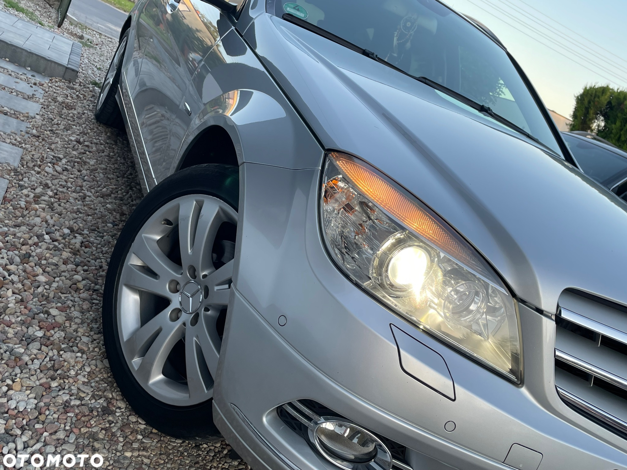 Mercedes-Benz Klasa C 180 T Kompressor Automatik BlueEFFICIENCY Avantgarde - 27