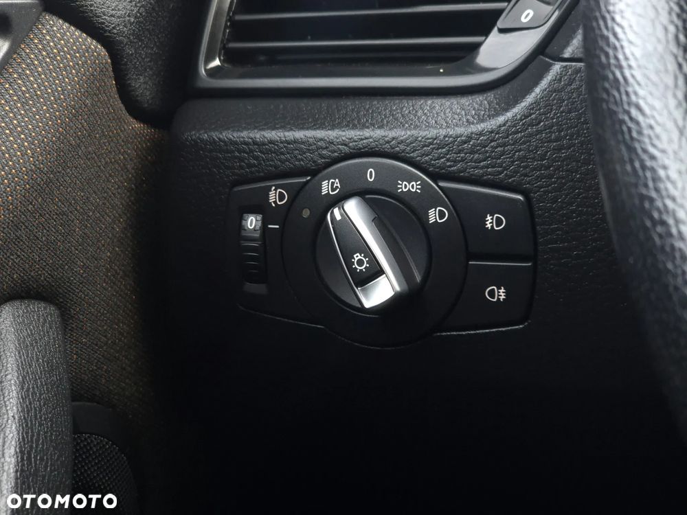 BMW X1 sDrive20i xLine - 23