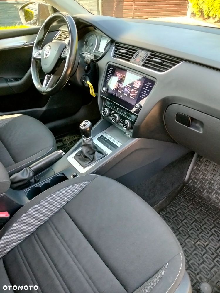 Skoda Octavia 2.0 TDI Edition - 17
