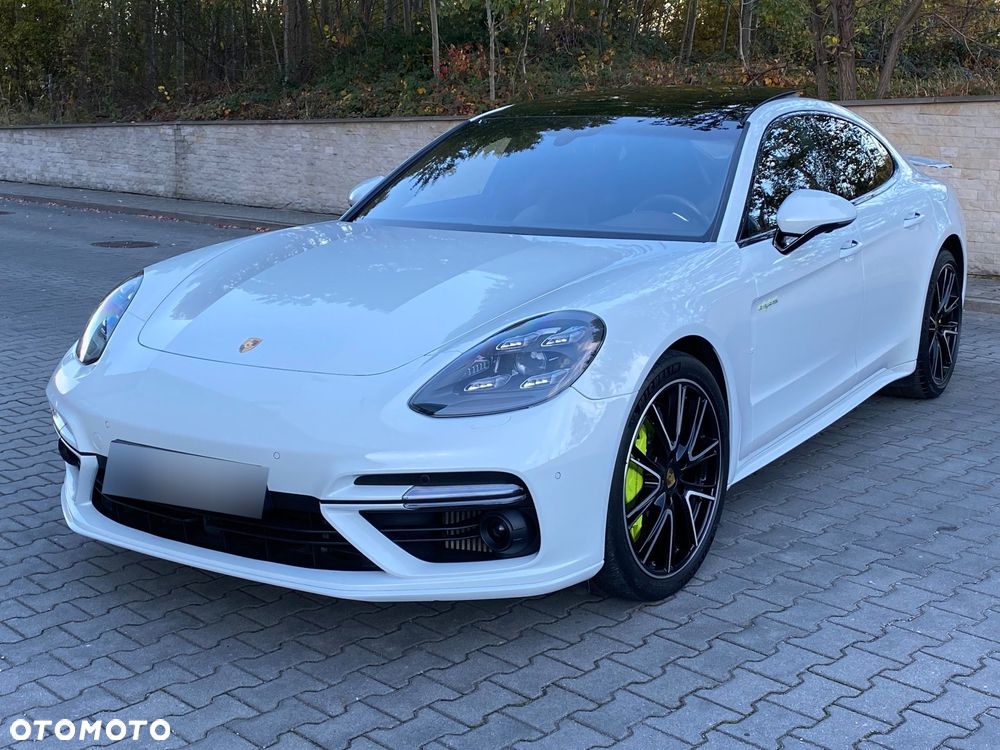 Porsche Panamera - 3