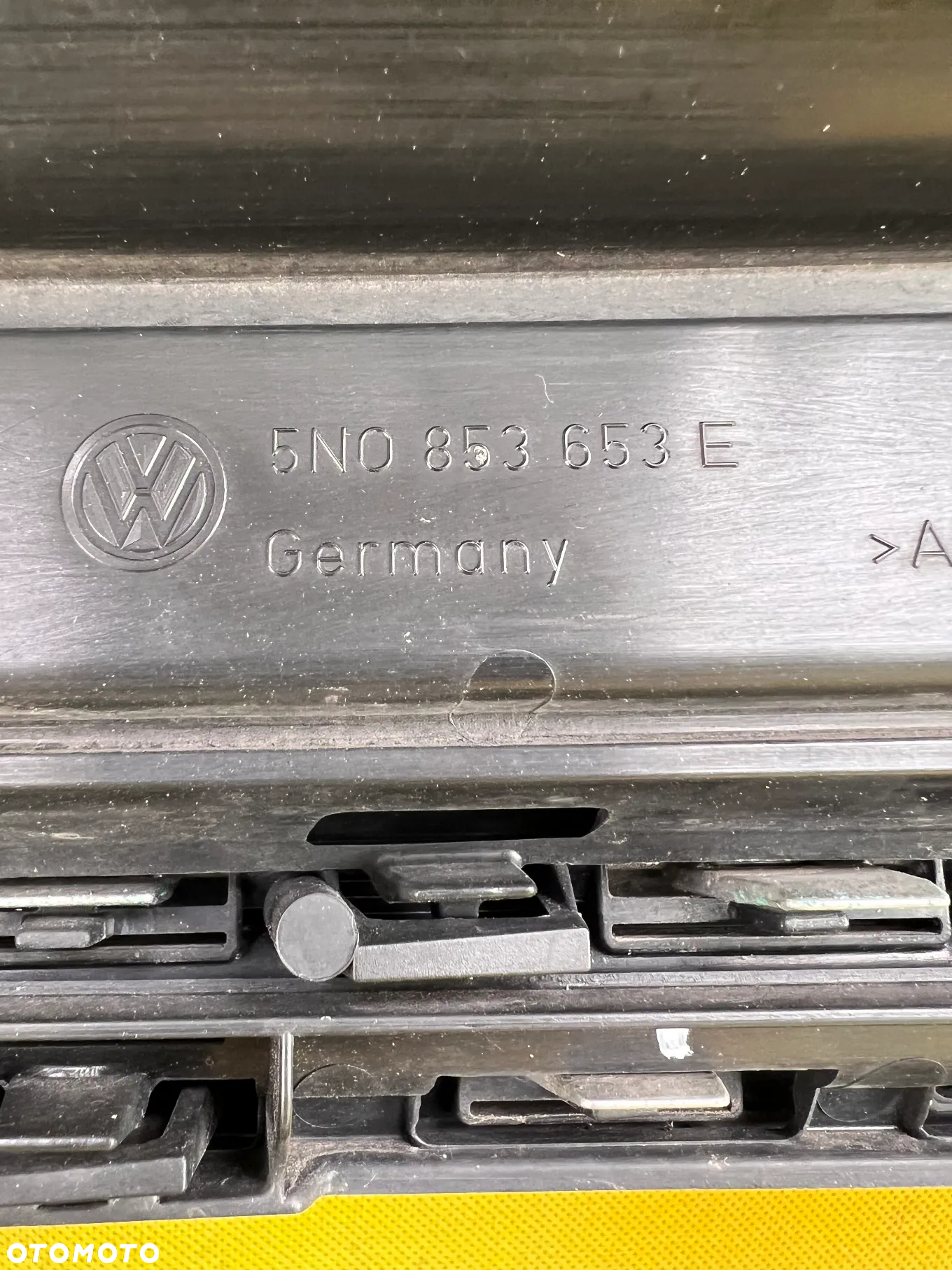 GRILL ATRAPA VW TIGUAN LIFT 5N0853653E ORYGINAŁ - 7