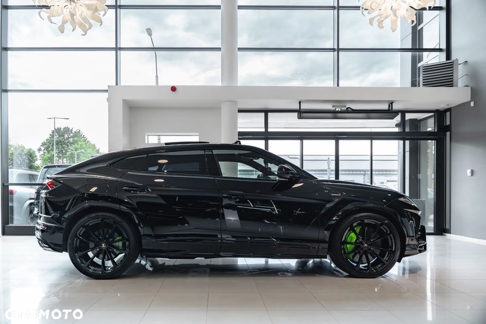 Lamborghini Urus - 13