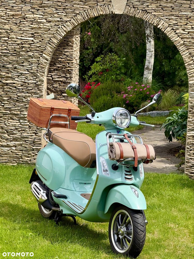 Piaggio Vespa - 2