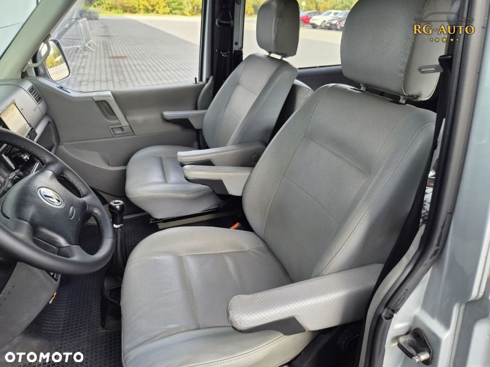 Volkswagen Transporter - 26