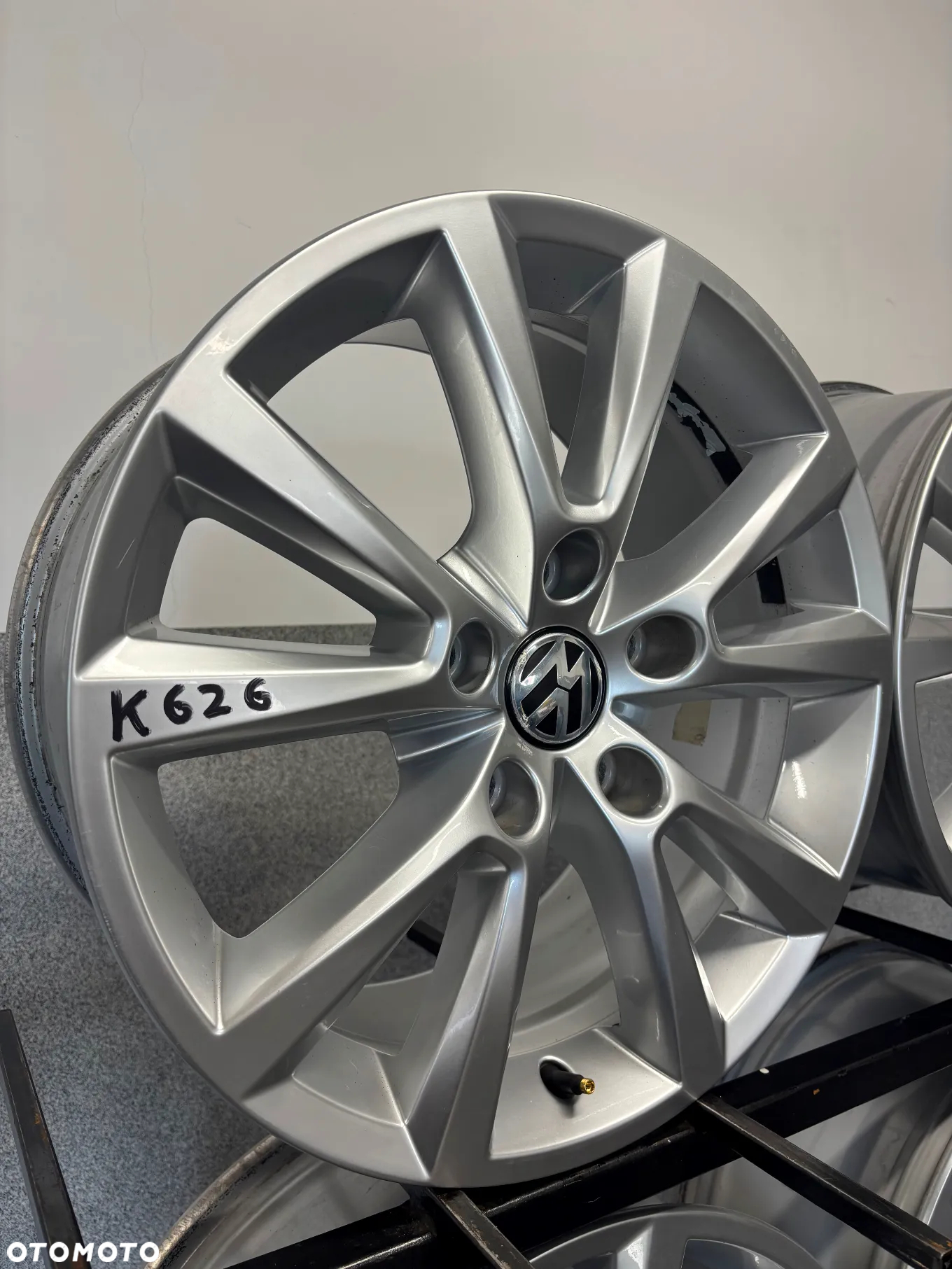 4 FELGI ALU. VW TOUAREG,AUDI Q7,PORSCHE CAYENNE 18'' 8J ET53 5x130 - 3