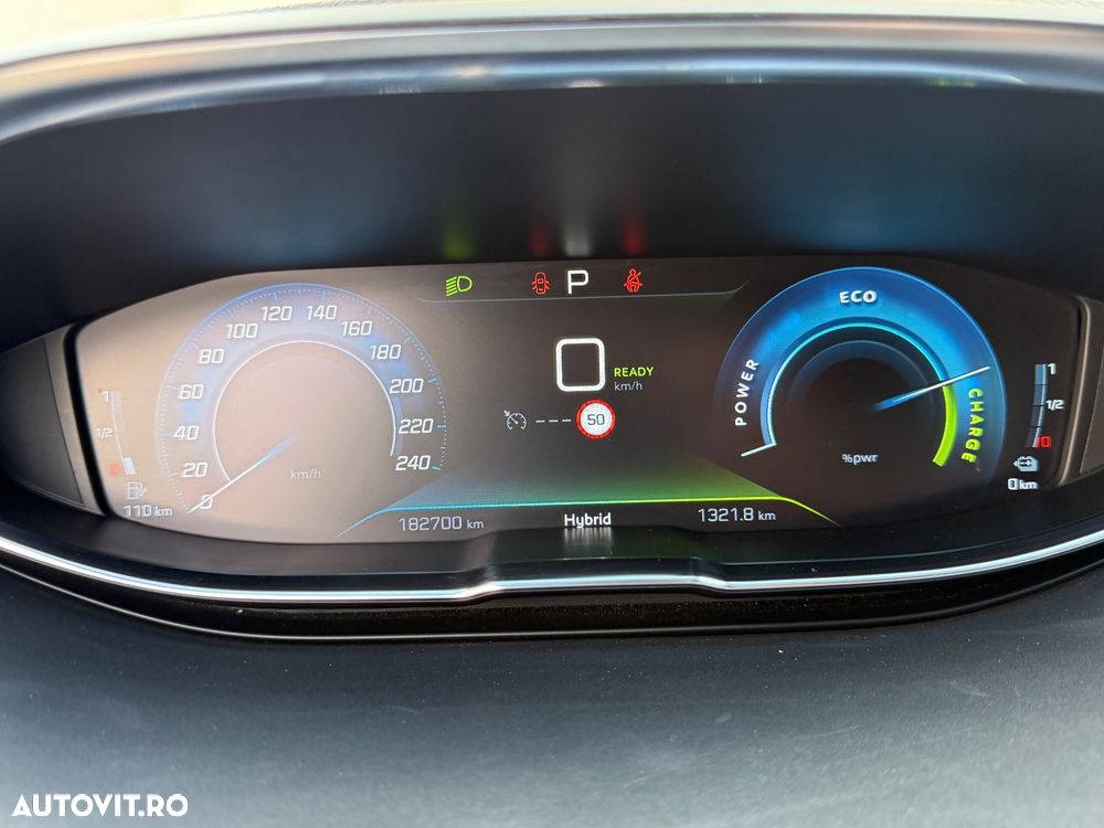 Peugeot 3008 PHEV EAT8 4X4 GT Pack - 29
